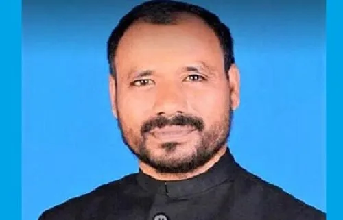 শিক্ষা কর্মকর্তাকে থাপ্পড়, পৌর মেয়র বরখাস্ত