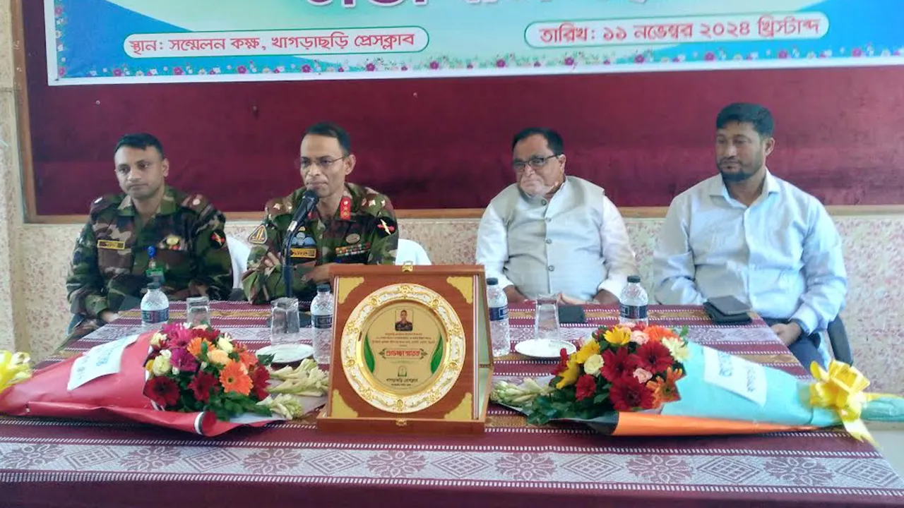 পাহাড়ে সেনাশাসন নেই, সেনাবাহিনী রুটিন দ্বায়িত্ব পালন করছে
