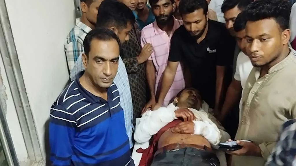 বরিশালে ছাত্রদল সভাপতির রগ কেটে আটকে রাখে বিএনপি নেতারা