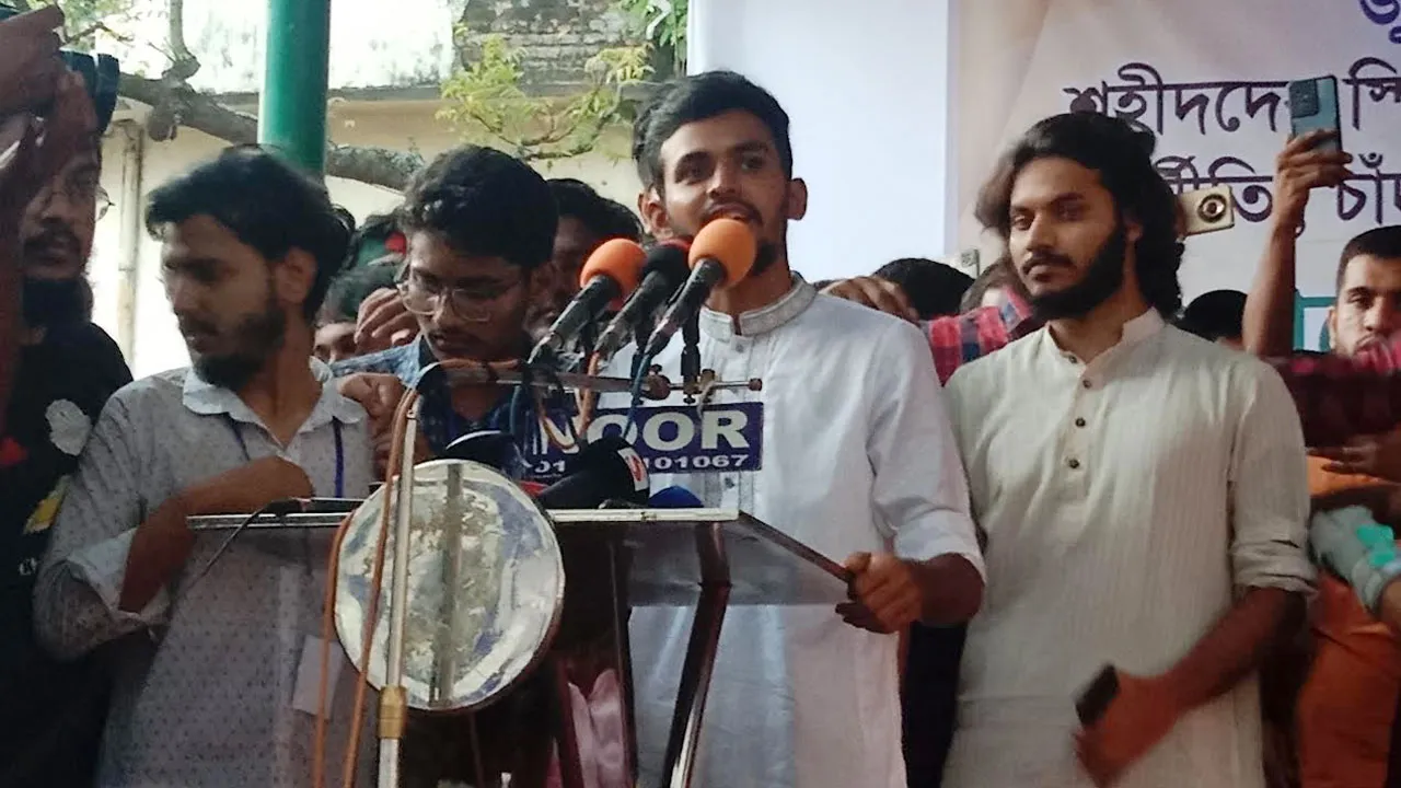 ভারতের সঙ্গে কথা হবে চোখে চোখ রেখে, মাথা নিচু করে নয় : আসিফ মাহমুদ