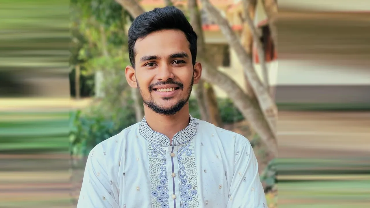 আসিফ মাহমুদের আইডি সচল, নেই ব্লু টিক