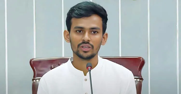 বাবার ঠিকাদারি লাইসেন্সের জন্য ক্ষমা চাইলেন উপদেষ্টা আসিফ মাহমুদ