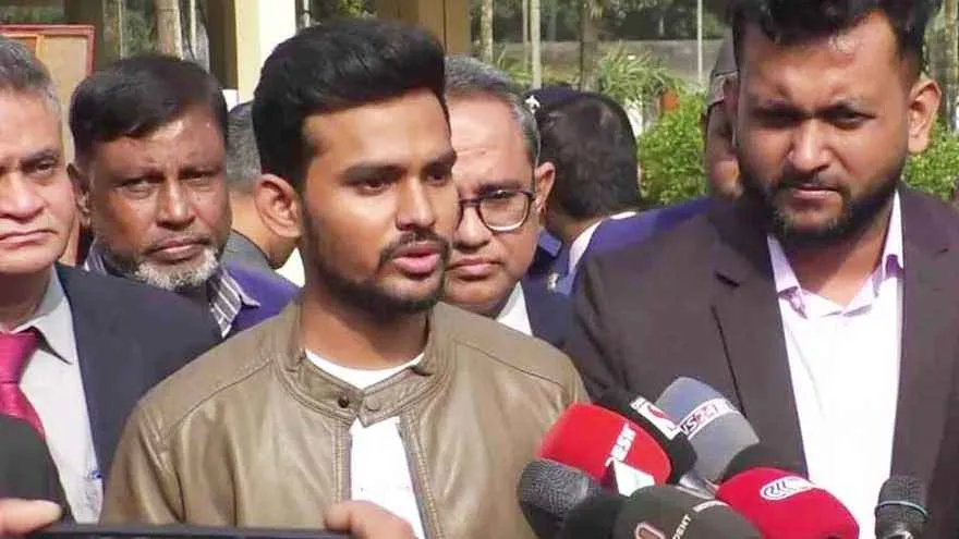 ভারতের সঙ্গে নতজানু পররাষ্ট্রনীতি থেকে সরে এসেছে সরকার: আসিফ