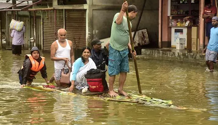 আসামে ১১ লাখের বেশি মানুষ বন্যার কবলে