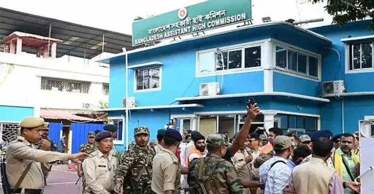 বাংলাদেশি নিষিদ্ধের সিদ্ধান্ত থেকে সরে এলেন ত্রিপুরার হোটেল মালিকরা