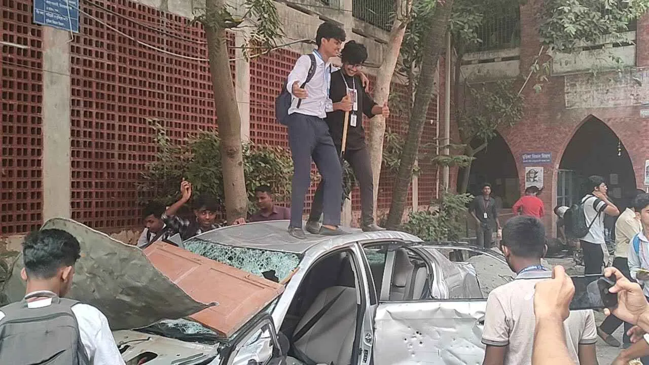 ৮ হাজার শিক্ষার্থীর বিরুদ্ধে মামলা