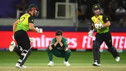 পাকিস্তানকে বিদায় করে স্বপ্নের ফাইনালে অস্ট্রেলিয়া