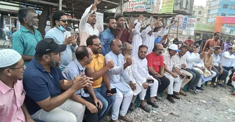চলছে অবরোধ, সতর্ক পাহারা বসিয়েছে আওয়ামী লীগ
