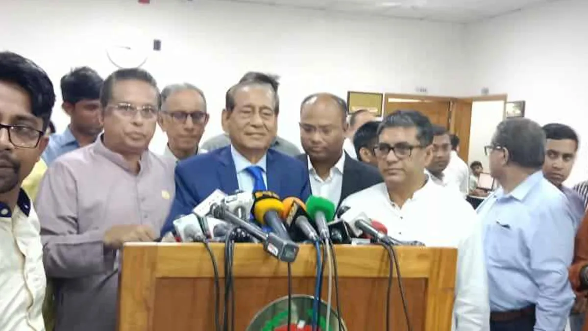 আ. লীগের ব্যয় বেড়েছে, কমেছে আয়