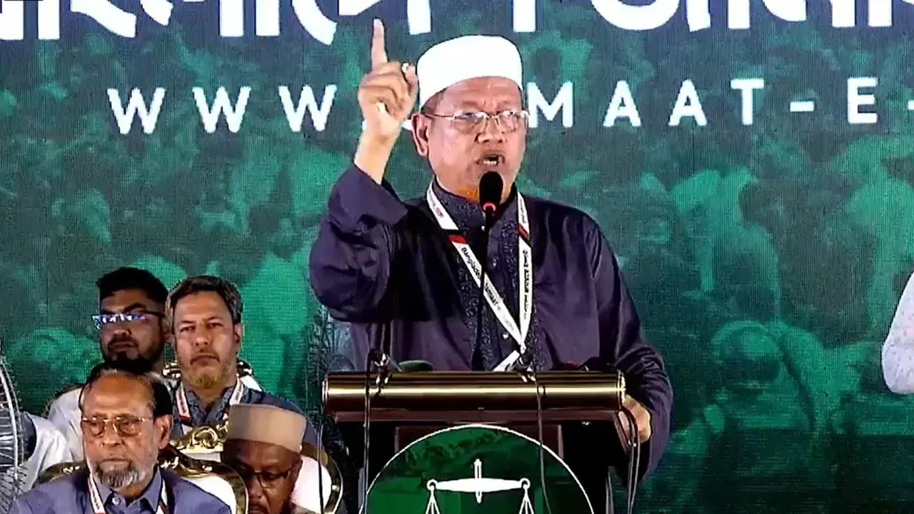 রাজপথে আন্দোলন করে গণভোটের রায় বাস্তবায়ন করব