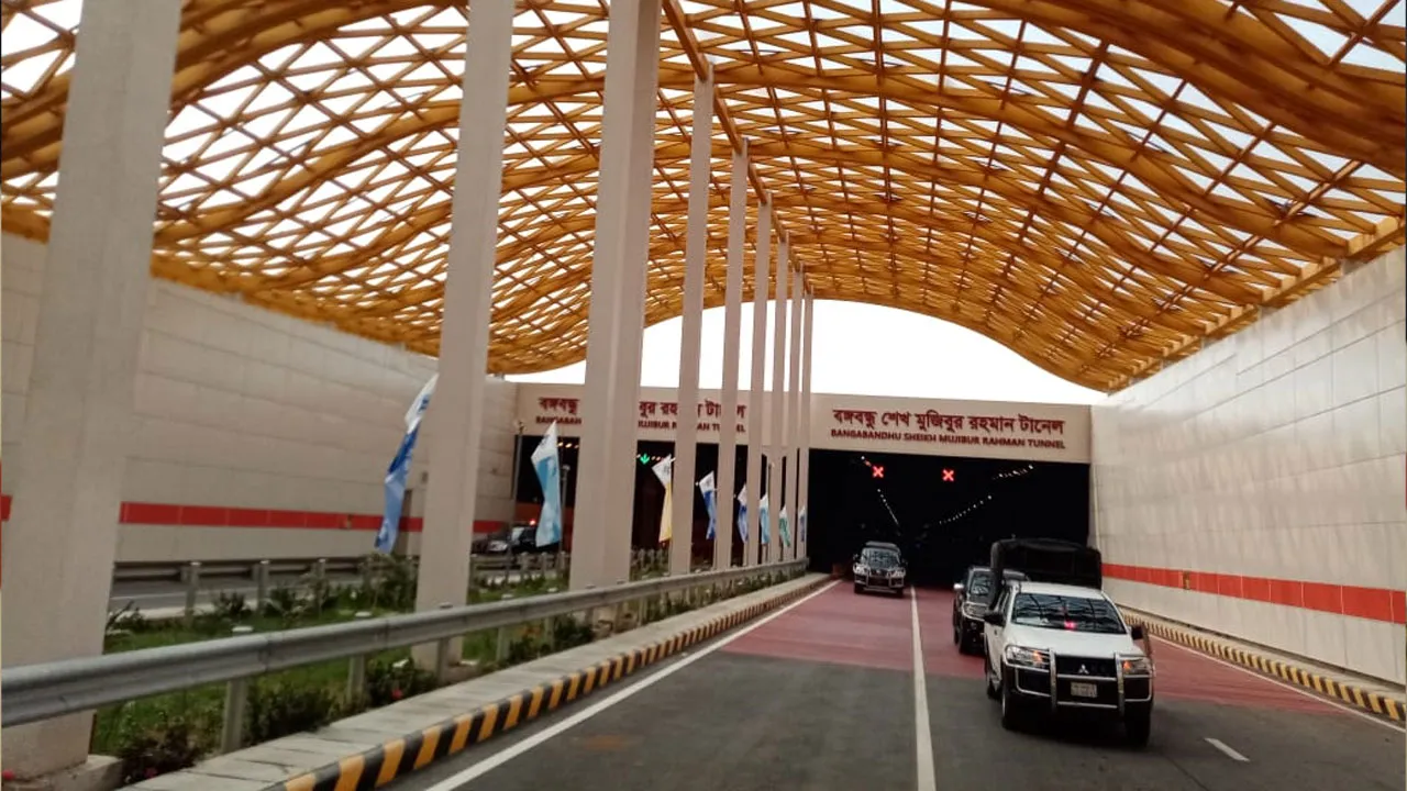 বঙ্গবন্ধু টানেলে ৩০ দিনে আয় ৪ কোটি
