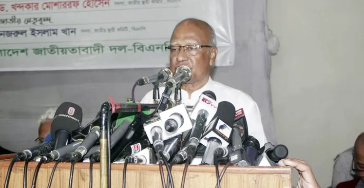 গায়ের জোরে দেশ শাসন করছে সরকার: খন্দকার মোশাররফ