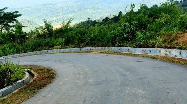 ৬ ঘণ্টা পর বান্দরবান-থানচি সড়কে যান চলাচল স্বাভাবিক