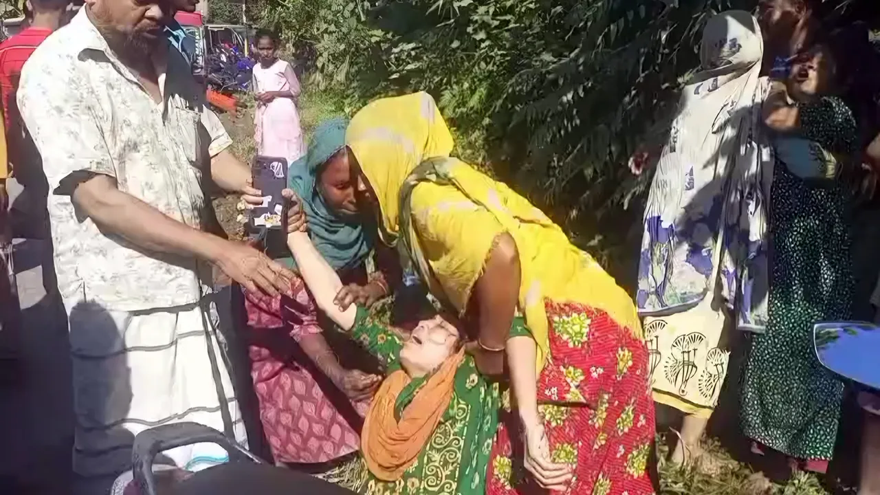 বান্দরবানে মোটরসাইকেলে ট্রাকের ধাক্কা, নিহত ৩