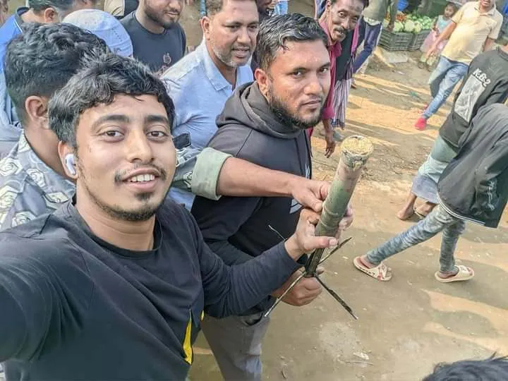 মিয়ানমারের মর্টারশেলে বীর মুক্তিযোদ্ধার বসতঘর বিধ্বস্ত