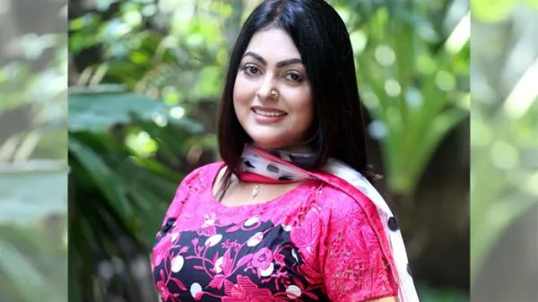 হাইকোর্টের আদেশের বিরুদ্ধে আপিল করবেন নায়িকা নিপুণ