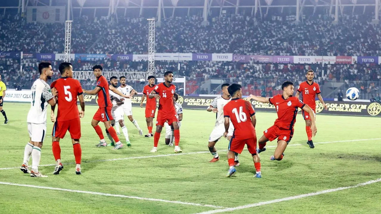 সিঙ্গাপুরের বিপক্ষে তুমুল লড়াইয়ে ২-১ গোলে বাংলাদেশ হার