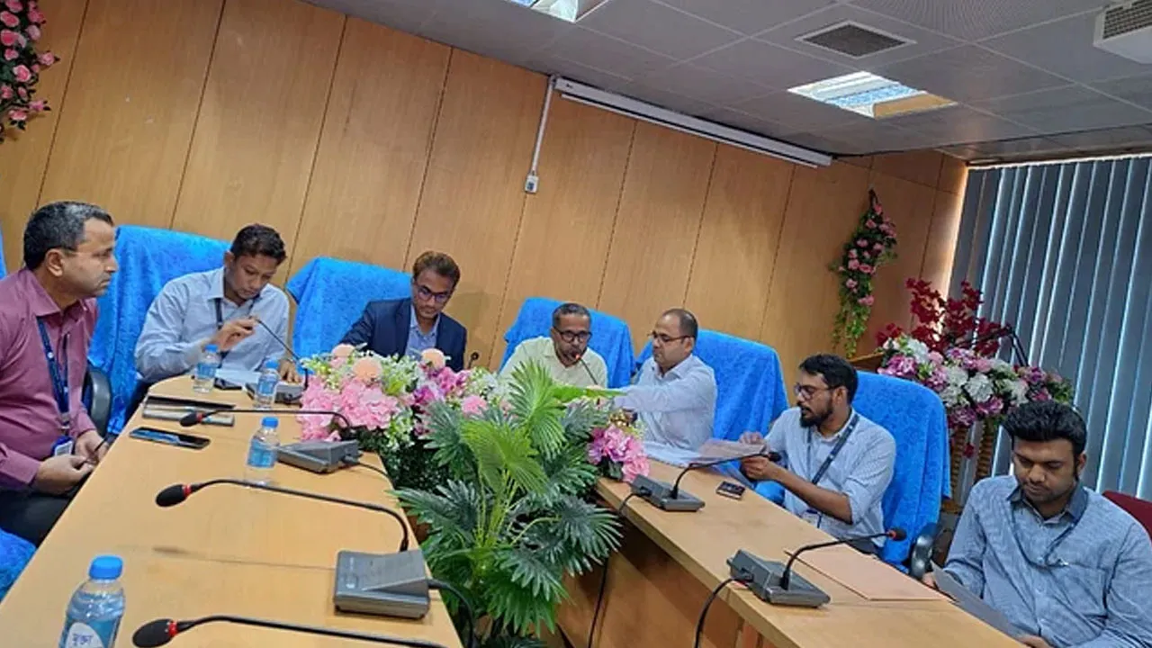 কেন্দ্রীয় ব্যাংককে পূর্ণাঙ্গ স্বায়ত্তশাসন নিশ্চিত করার দাবি