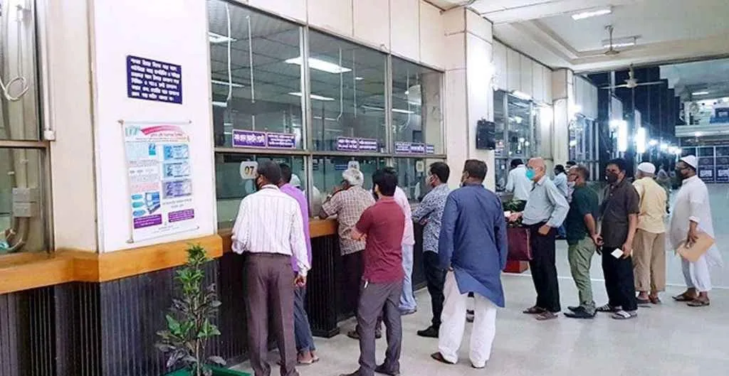 আজ রাত ১০টা পর্যন্ত খোলা থাকবে ঢাকা ও চট্টগ্রামের কিছু ব্যাংক