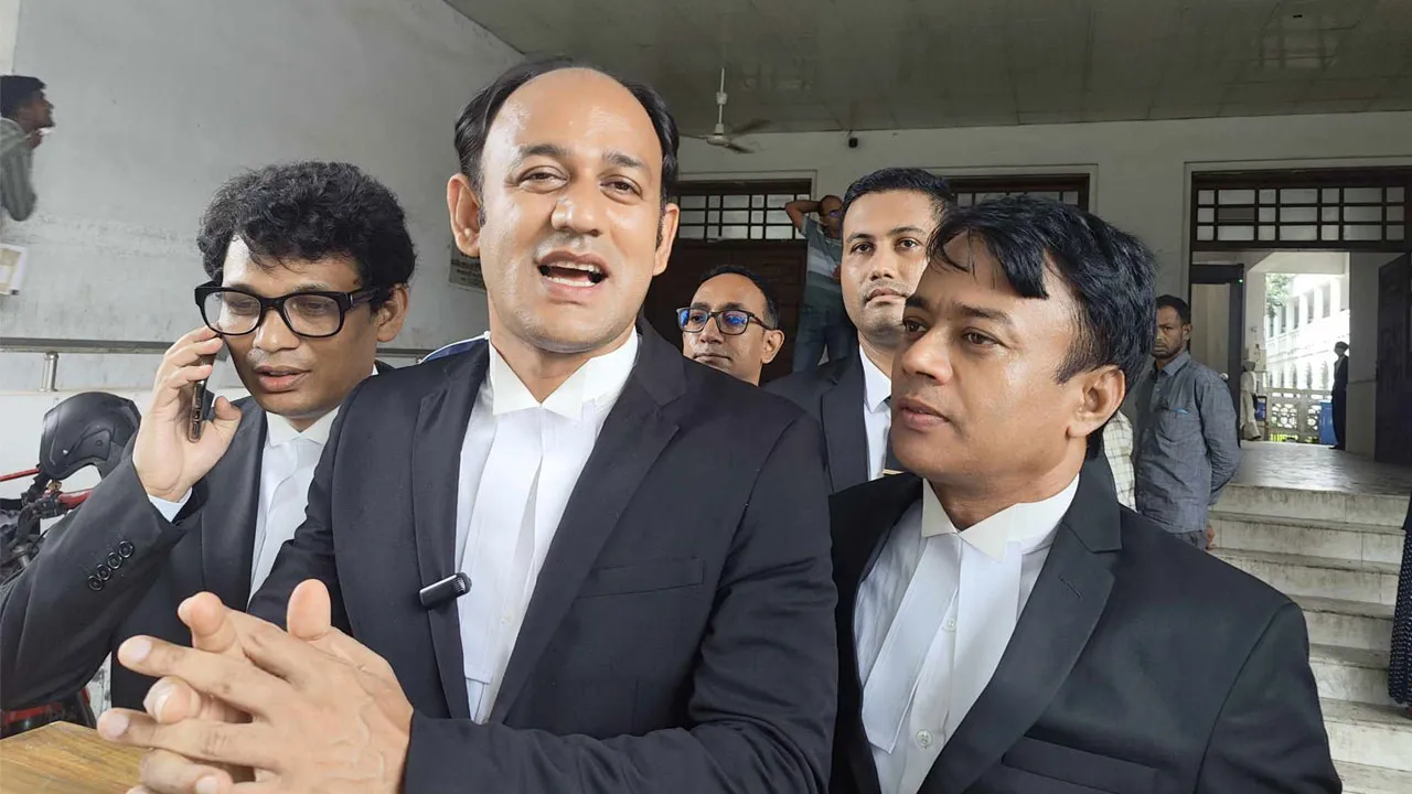 রাষ্ট্র আমাকে বাঁচিয়ে রাখতে চায় কি না, প্রশ্ন ব্যারিস্টার সুমনের