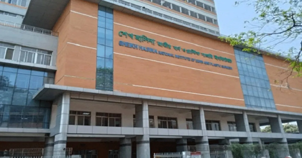 চার্জার ফ্যান বিস্ফোরণে ৫ জন দগ্ধ