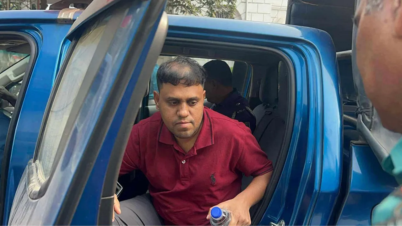 সেই পুলিশ কর্মকর্তা শহিদুলকে আনা হয়েছে ট্রাইব্যুনালে