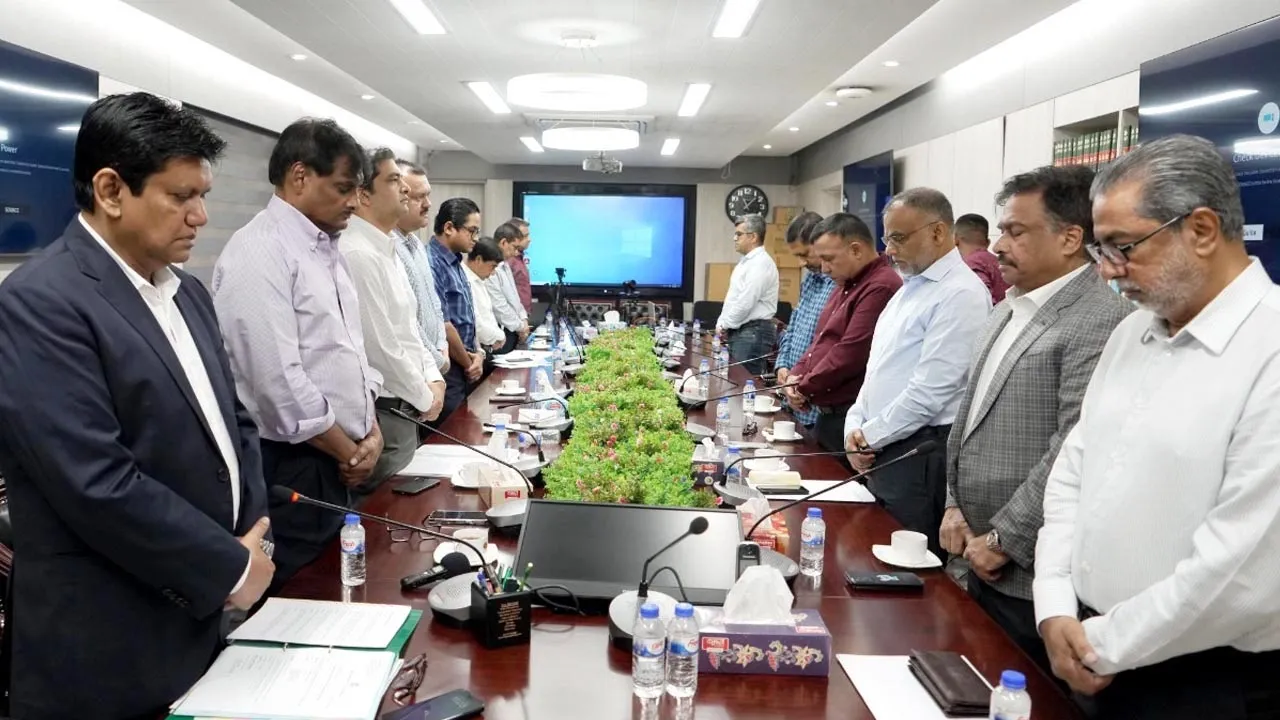 বিপিএল নিয়ে সন্ধ্যায় জরুরি বৈঠকে বসছে বিসিবি