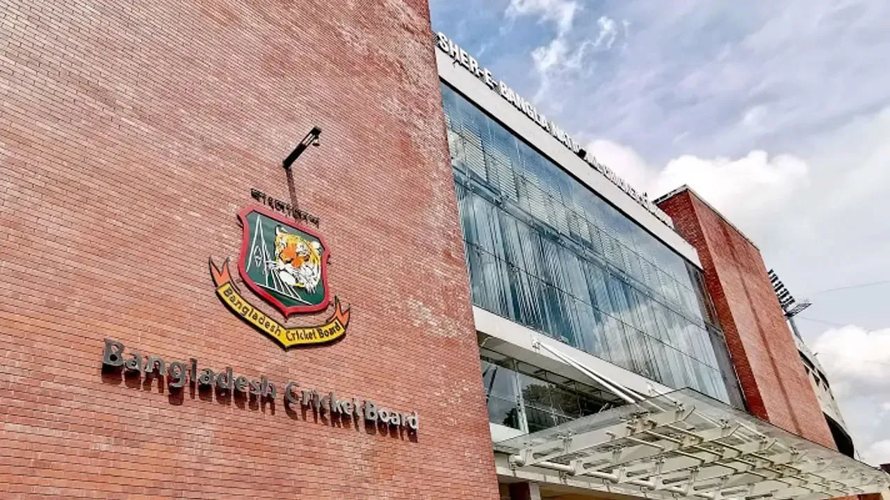 নির্বাচক চেয়ে বিজ্ঞপ্তি দিল বিসিবি