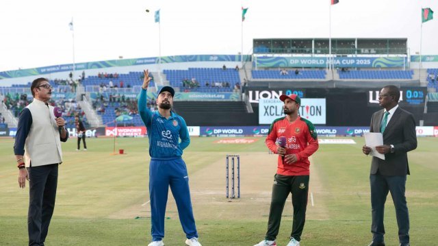 bd-vs-afgan-toss-73895bbb972f0ced9d1df297925966bc