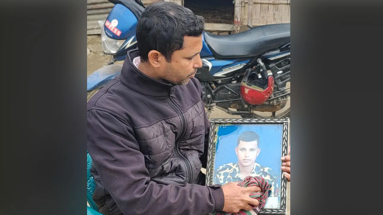 ১৬ বছরের লড়াই বাবার, ছেলে মুক্ত হলেও মুখটা দেখা হলো না