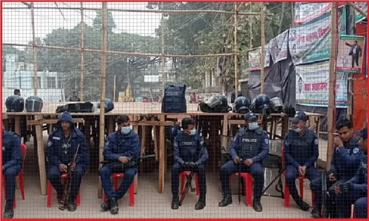 কক্সবাজারে ১৪৪ ধারা, শৃঙ্খলা রক্ষায় কঠোর অবস্থানে পুলিশ