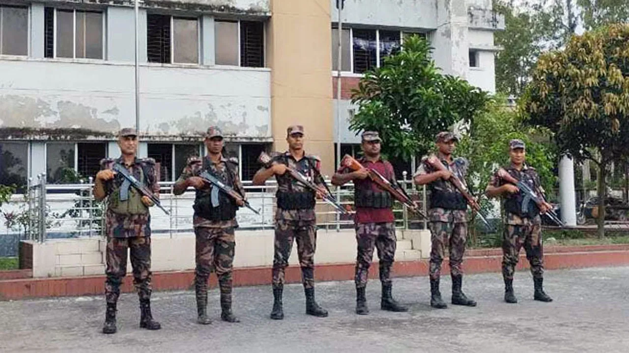 বিজিবির নিরাপত্তায় সীমান্তের ২১ থানার স্বাভাবিক কার্যক্রম শুরু