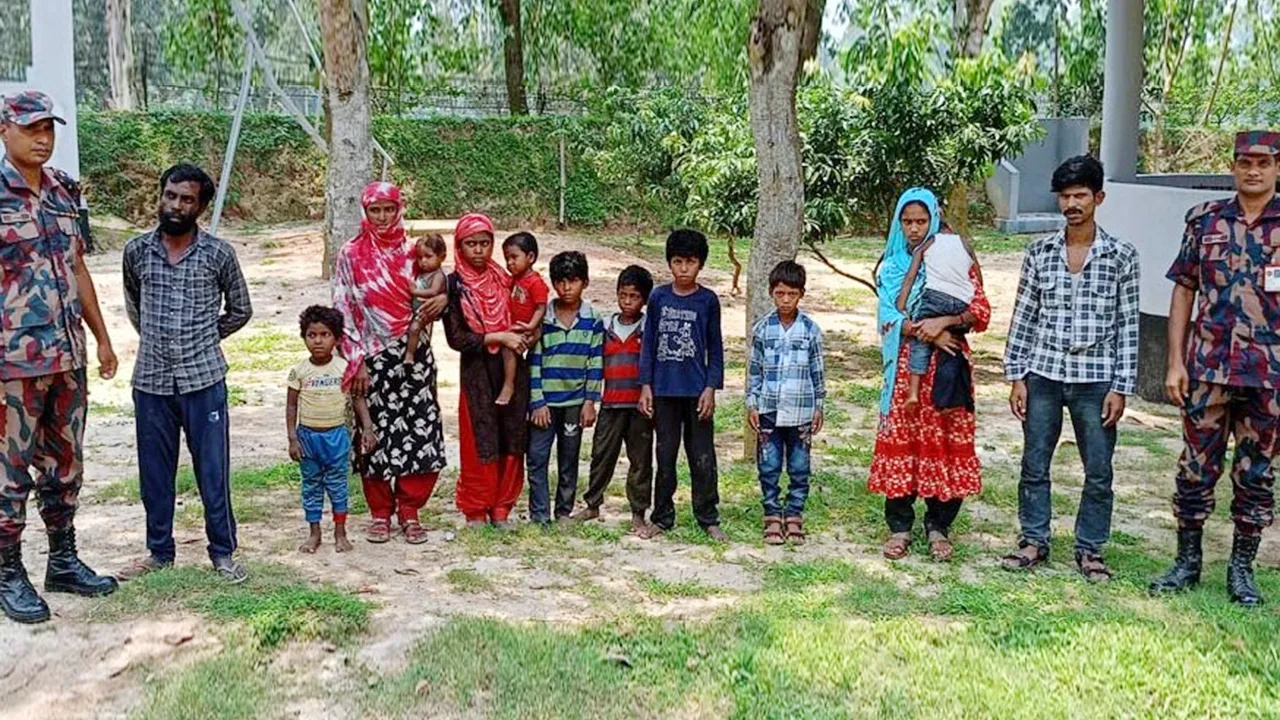 দিনাজপুর সীমান্তে নারীসহ ১৩ জনকে বিএসএফের পুশ ইন