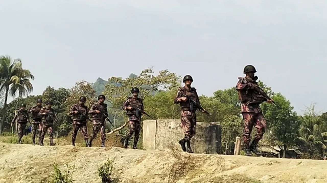 সীমান্তে বিজিবির হাতে বিএসএফ সদস্য আটক