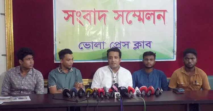অ্যাটর্নি জেনারেলের ওপর  বিএনপি নেতাকর্মীদের হামলা