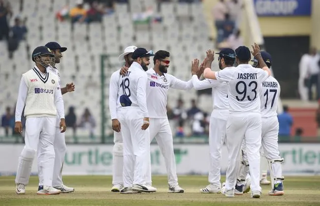 ভারতের কাছে পাত্তাই পেল না শ্রীলঙ্কা