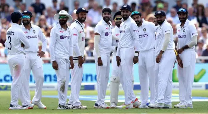 রোহিতের নেতৃত্বে শক্ত অবস্থানে ভারত