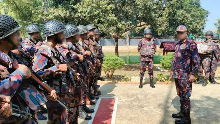 মিয়ানমারে উত্তেজনা, সীমান্তে সতর্ক বিজিবি