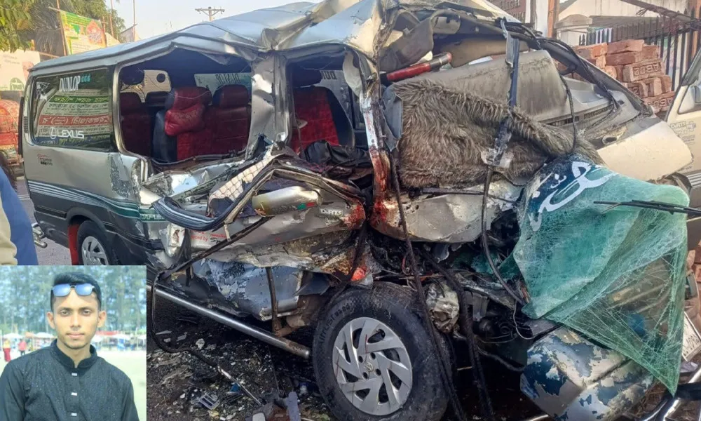 হাটহাজারীতে মাইক্রোবাস-ট্রাক সংঘর্ষে চালকের মৃত্যু, আহত ৫