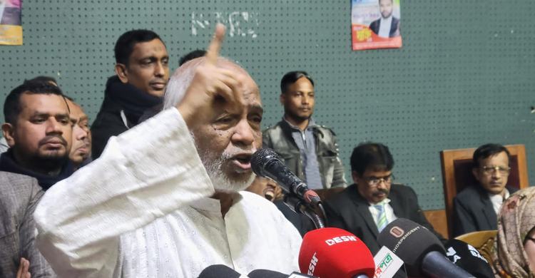 মানুষ সরকারের মুখে কলঙ্ক লেপে দিয়েছে: মঈন খান