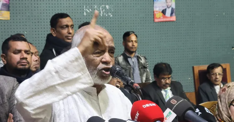 মানুষ সরকারের মুখে কলঙ্ক লেপে দিয়েছে: মঈন খান