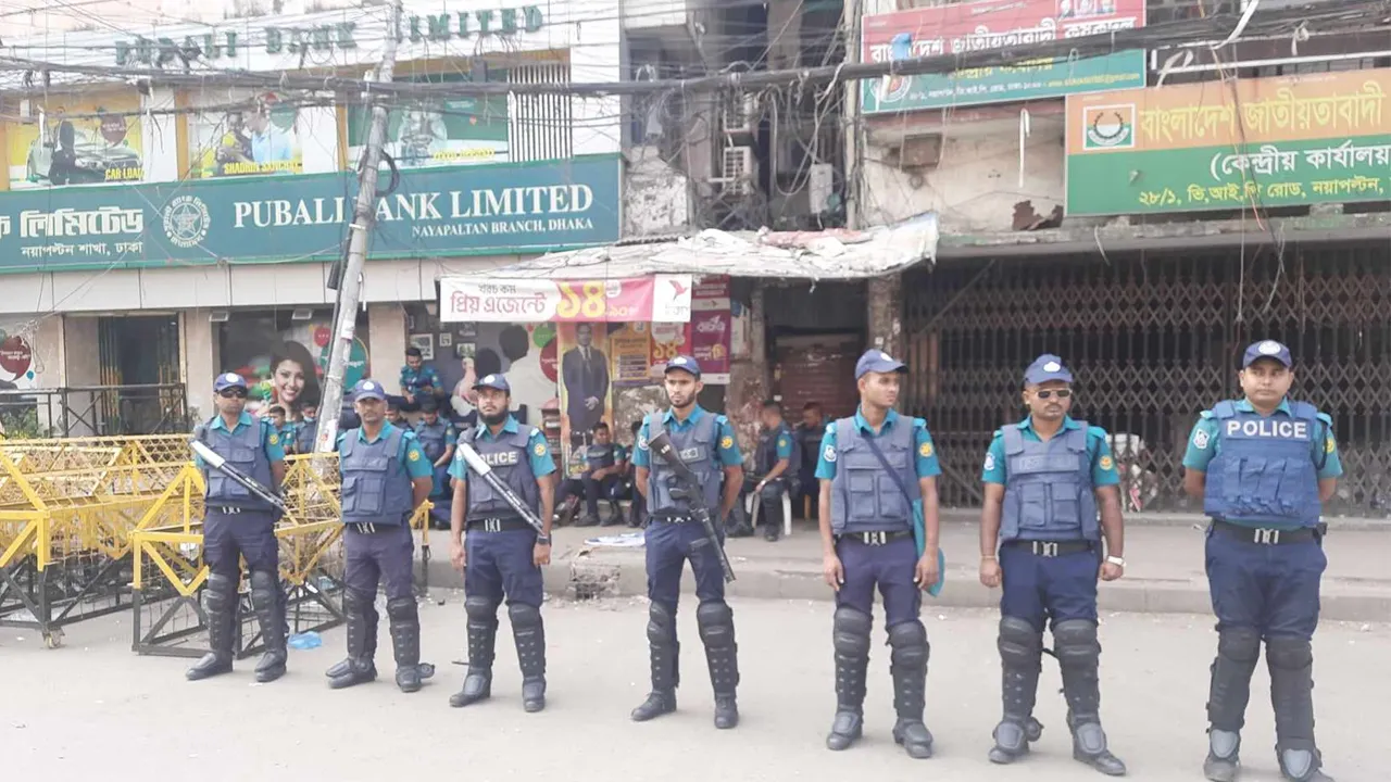 ১২ দিন ধরে তালাবদ্ধ বিএনপি কার্যালয়, পুলিশের সতর্ক অবস্থান