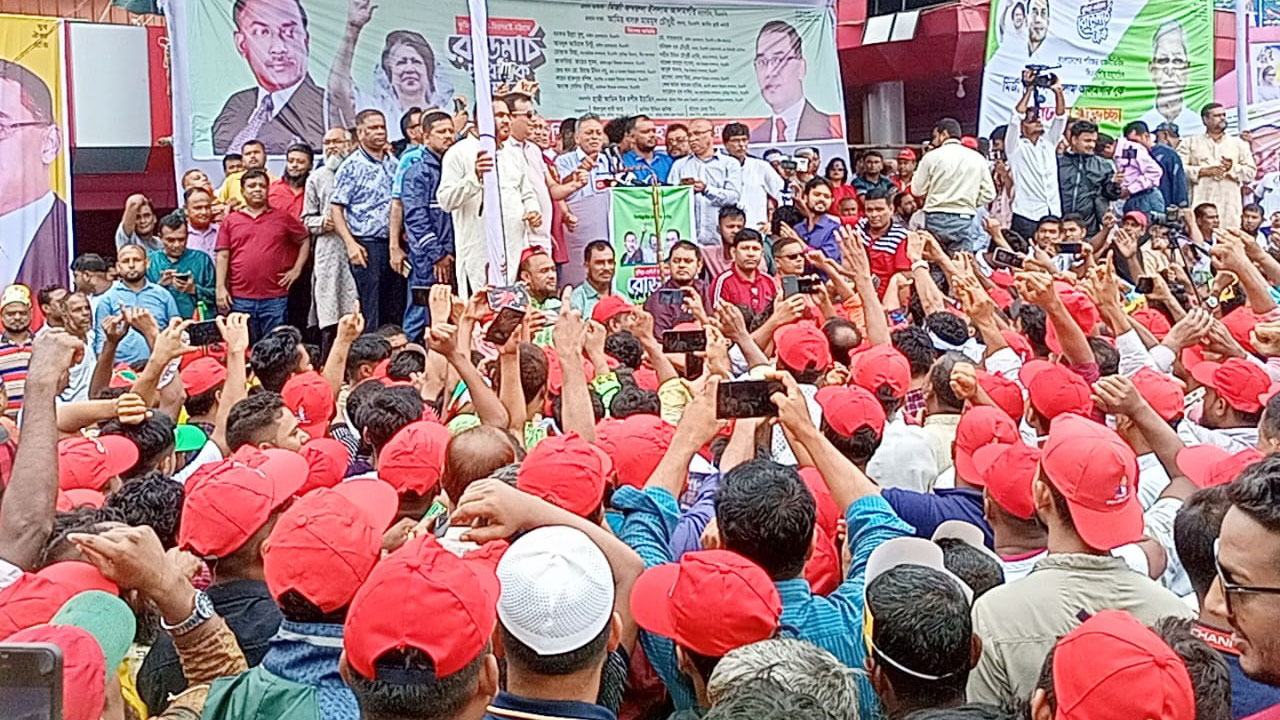 চতুর্দিকের চাপে সরকার আবোল-তাবোল বকছে : আমীর খসরু
