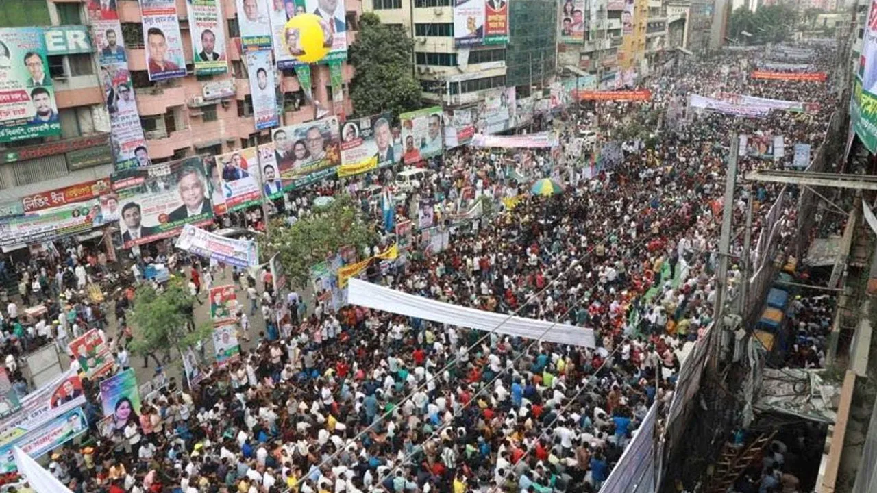 বিএনপির সমাবেশ চলছে, লোকে লোকারণ্য নয়াপল্টনের আশপাশ