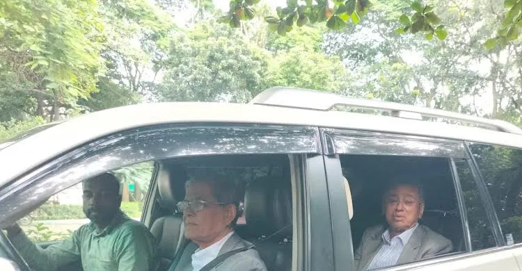 প্রধান উপদেষ্টার আমন্ত্রণে যমুনায় বিএনপি নেতারা