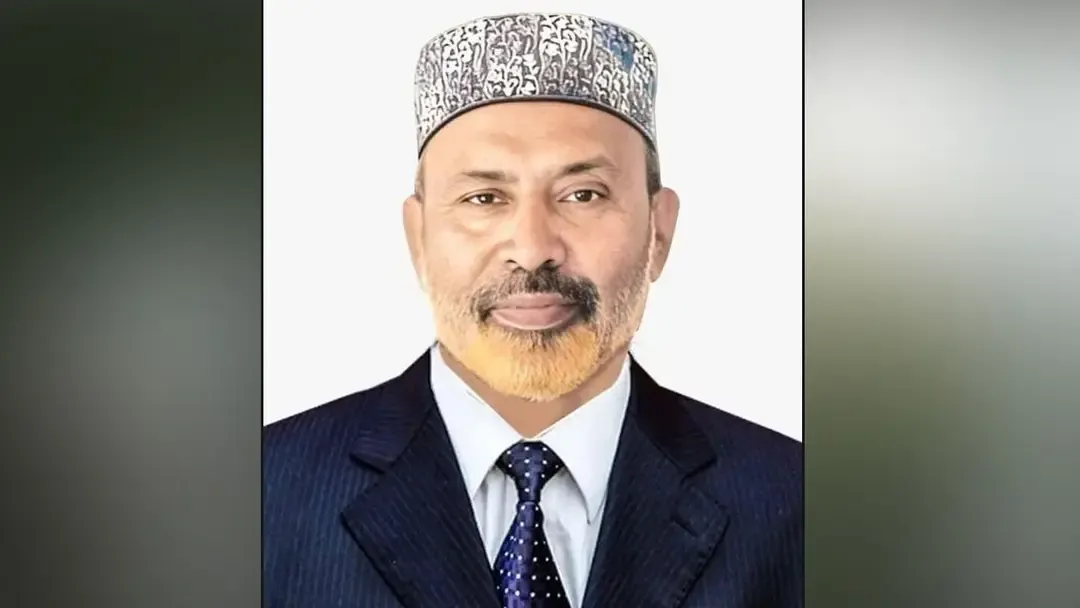 বাড়ির সামনে বিএনপি নেতাকে কুপিয়ে হত্যা