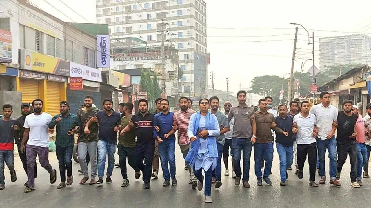 কার্যালয় ফাঁকা, রাজধানীতে অবরোধের সমর্থনে বিএনপির মিছিল