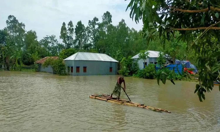 দেশে বন্যায় মৃতের সংখ্যা একশ ছাড়াল