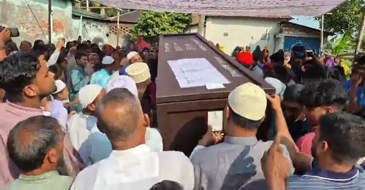 সৌদিতে ক্ষেপণাস্ত্র হামলায় নিহত সাহেদের মরদেহ পৌঁছাল গ্রামের বাড়িতে