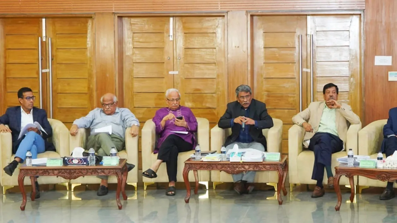বৃহস্পতিবারের মধ্যে জুলাই সনদের জায়গায় পৌঁছাতে পারব : আলী রীয়াজ